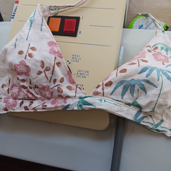 Women's Small Vintage Floral Halter Bikini Top Boho Hippie Adjustable 1970's - Picture 6 of 9